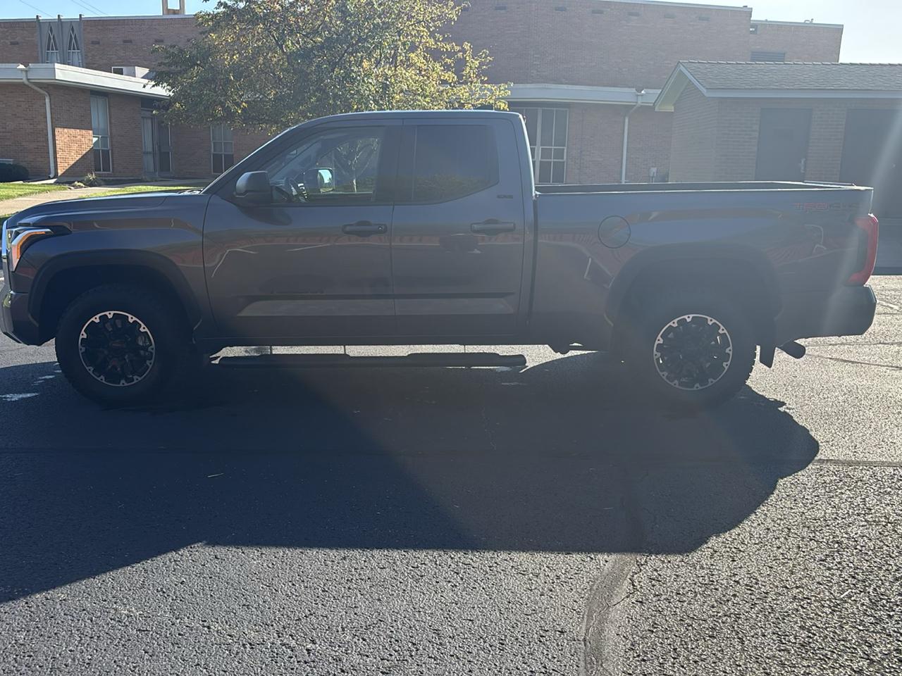 Toyota Tundra 4WD SR5 Double Cab 6.5' Bed (Natl) 2023