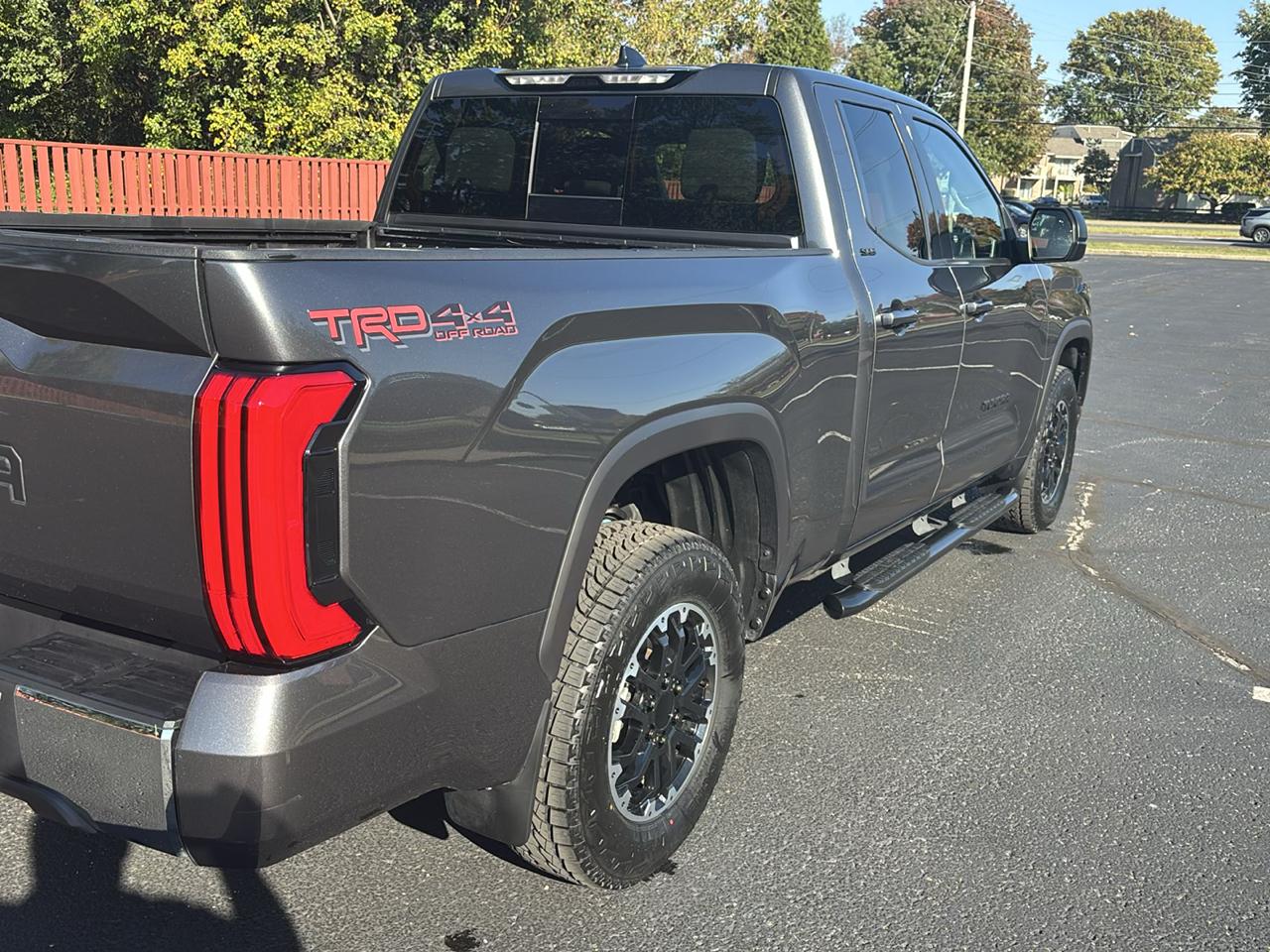 Toyota Tundra 4WD SR5 Double Cab 6.5' Bed (Natl) 2023