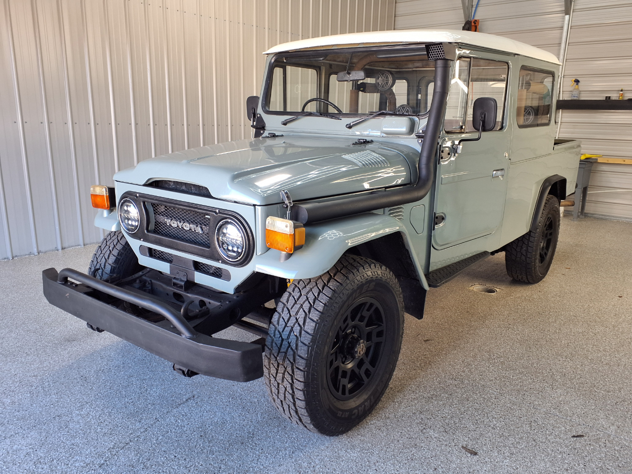 Toyota Land Cruiser  1983