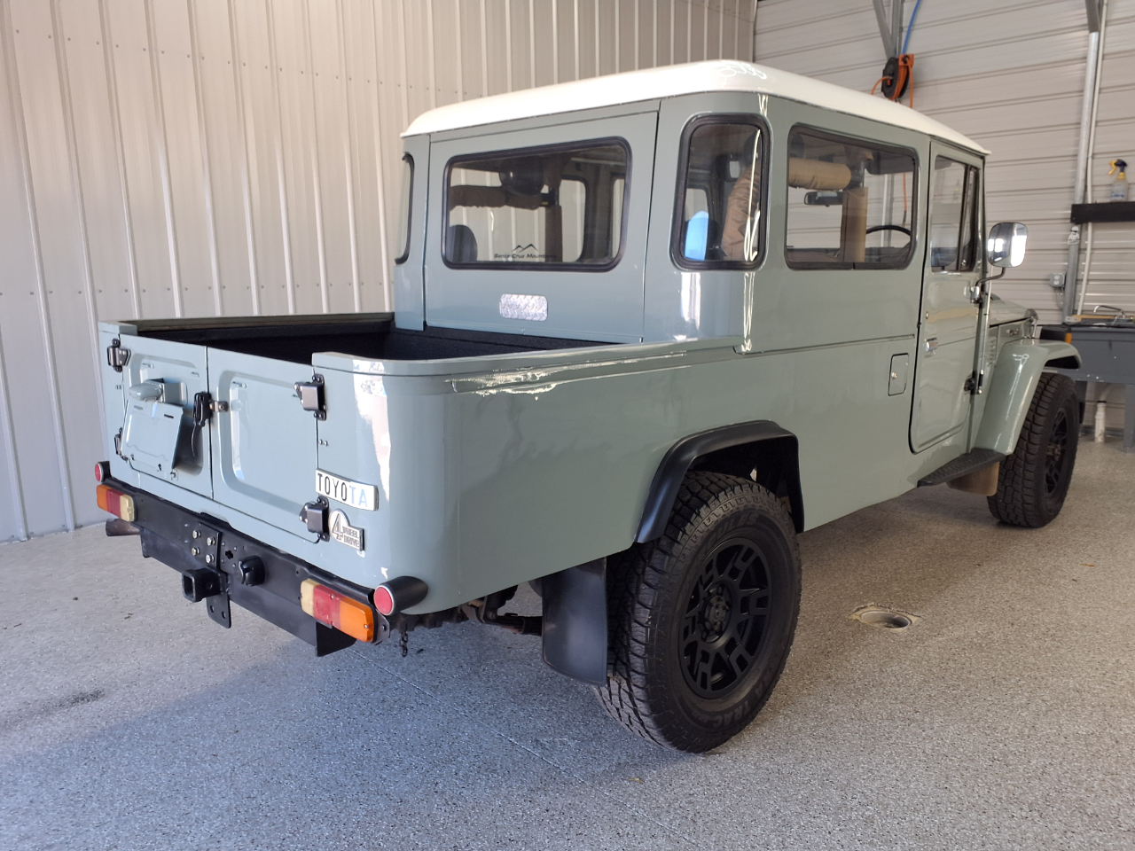 Toyota Land Cruiser  1983