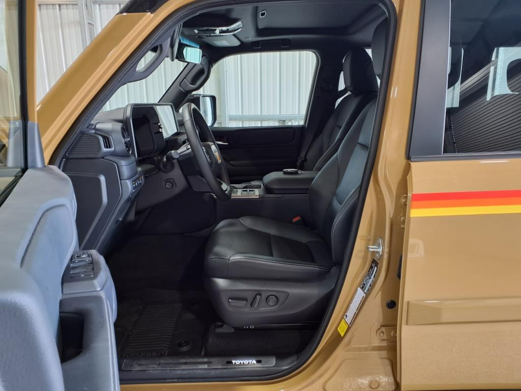 Toyota Land Cruiser  2025