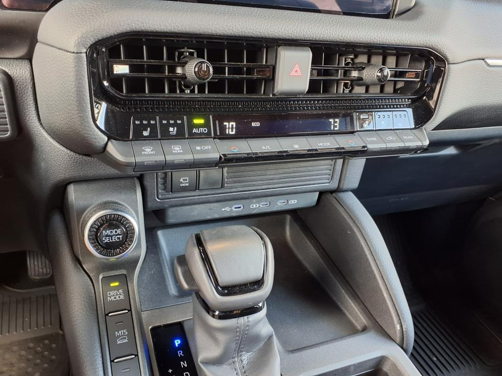 Toyota Land Cruiser  2025