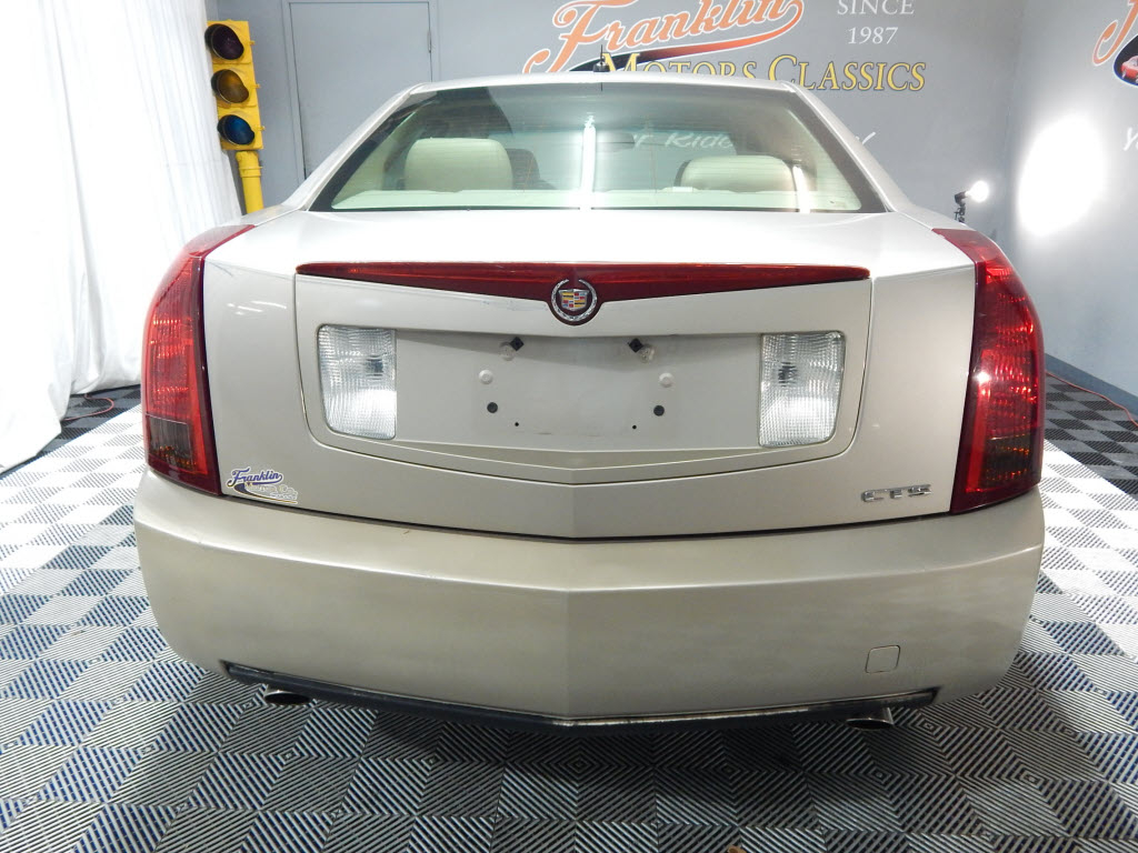 Cadillac CTS  2005