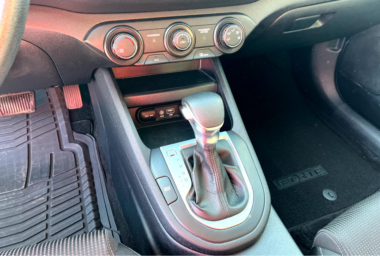 Kia Forte LXS IVT 2020 Kia Forte LXS IVT 2020