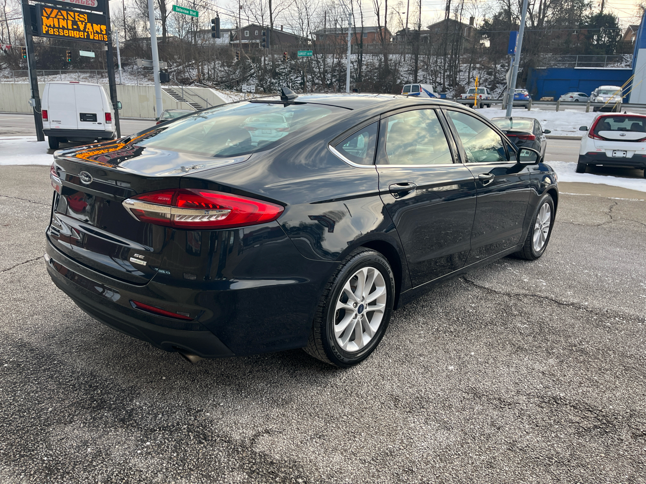 Ford Fusion SE FWD 2020