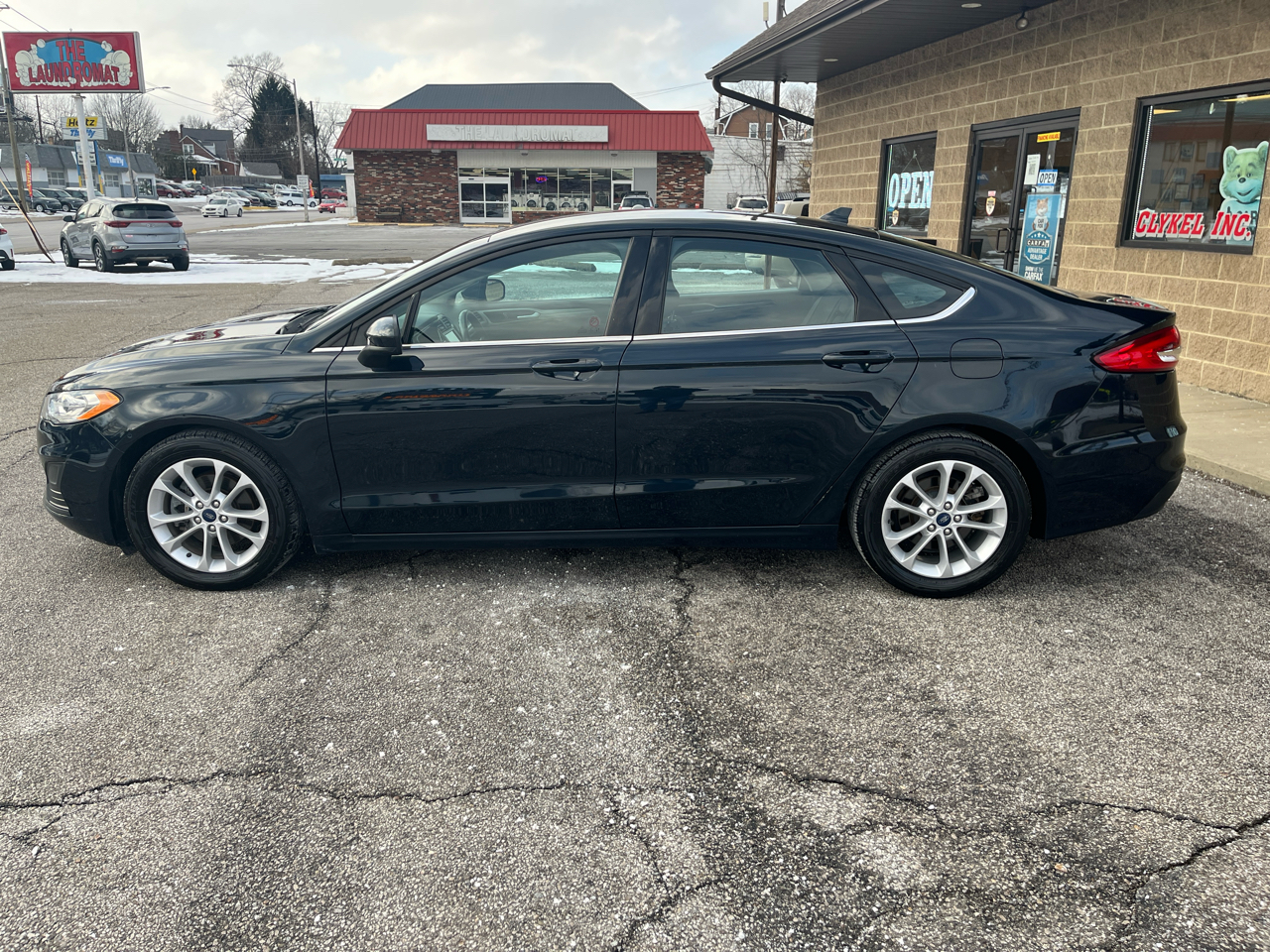 Ford Fusion SE FWD 2020