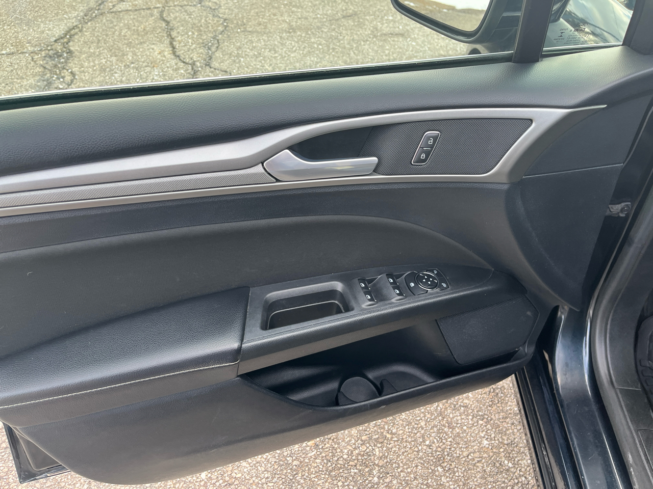 Ford Fusion SE FWD 2020