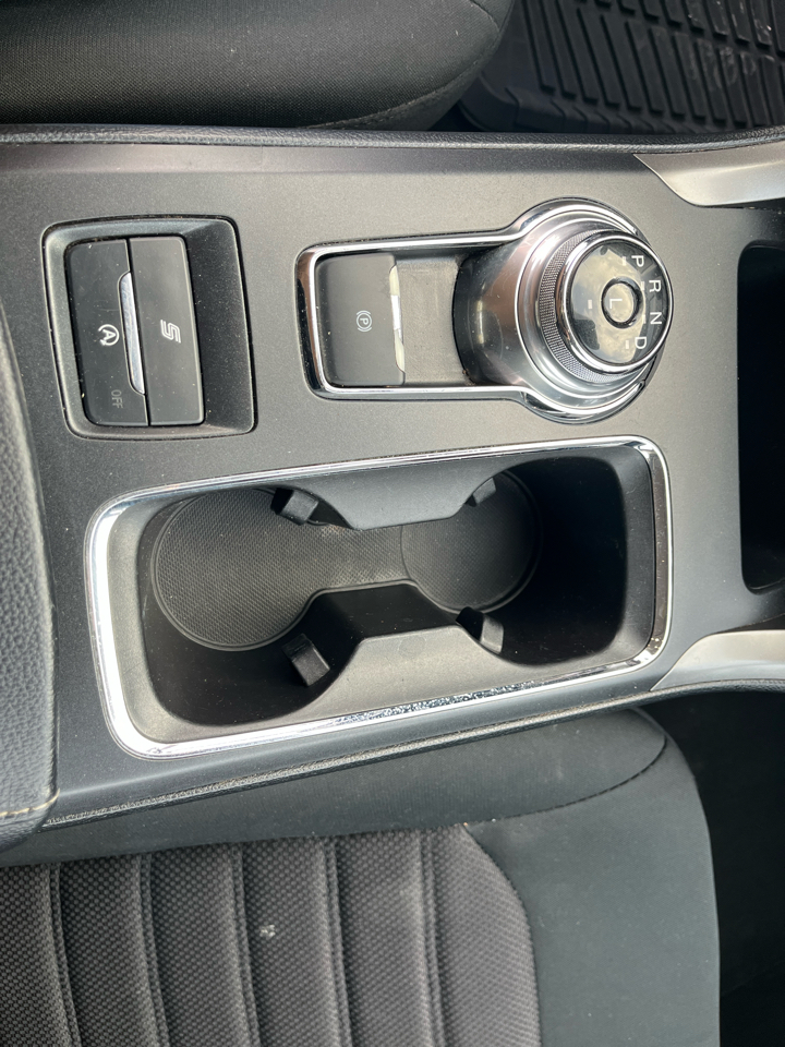 Ford Fusion SE FWD 2020