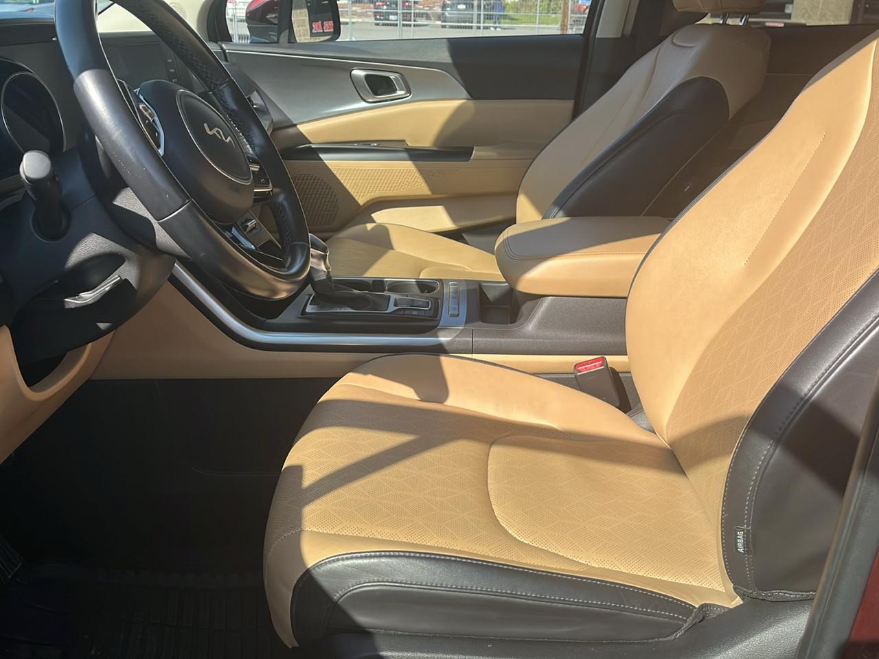 Kia Carnival LX FWD w/Seat Pkg 2023