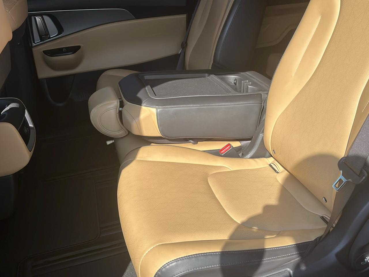 Kia Carnival LX FWD w/Seat Pkg 2023