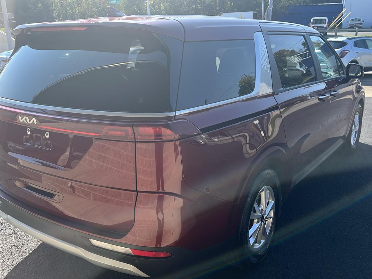 Kia Carnival LX FWD w/Seat Pkg 2023
