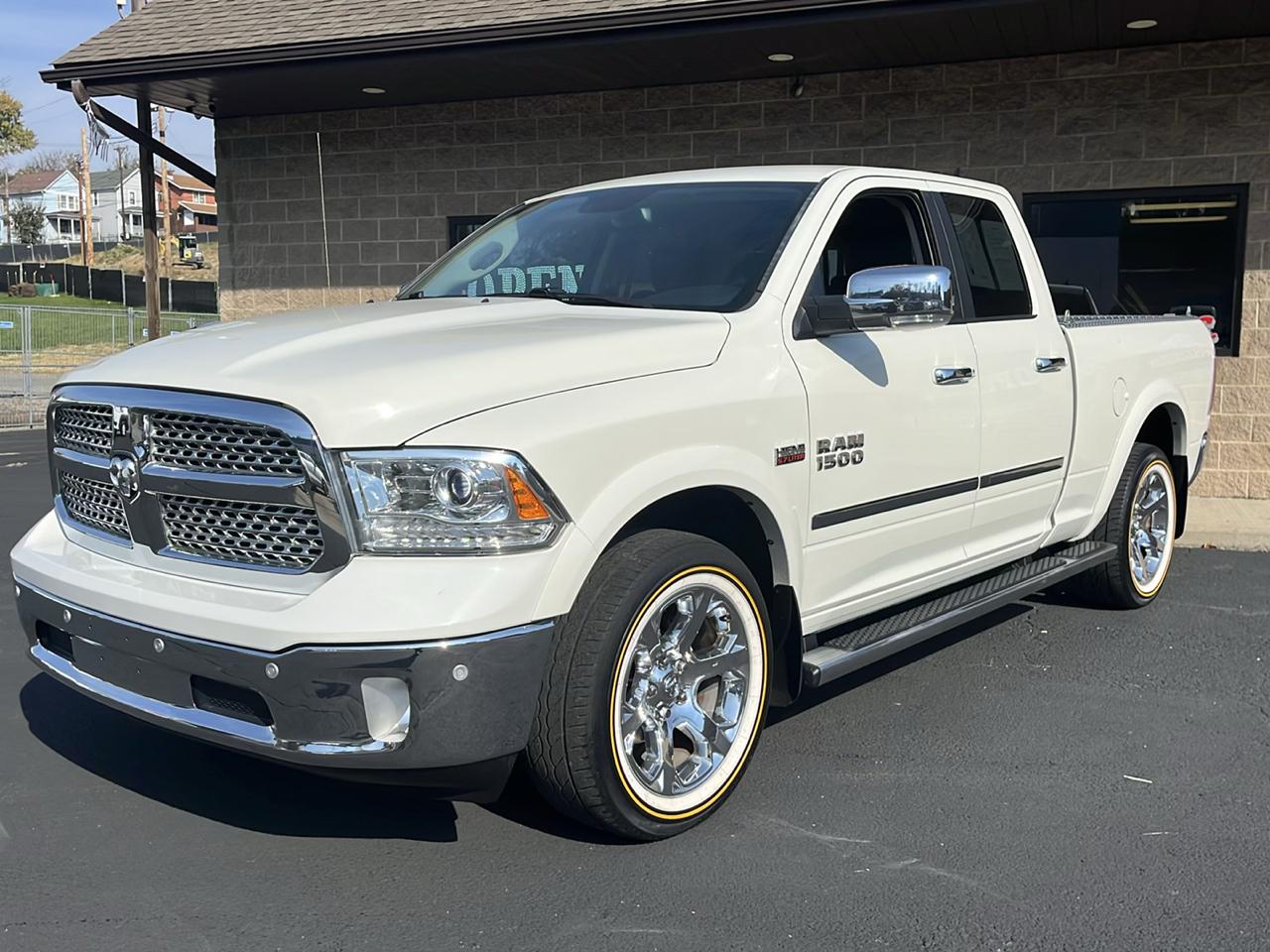 RAM 1500 Laramie Quad Cab 4WD 2018