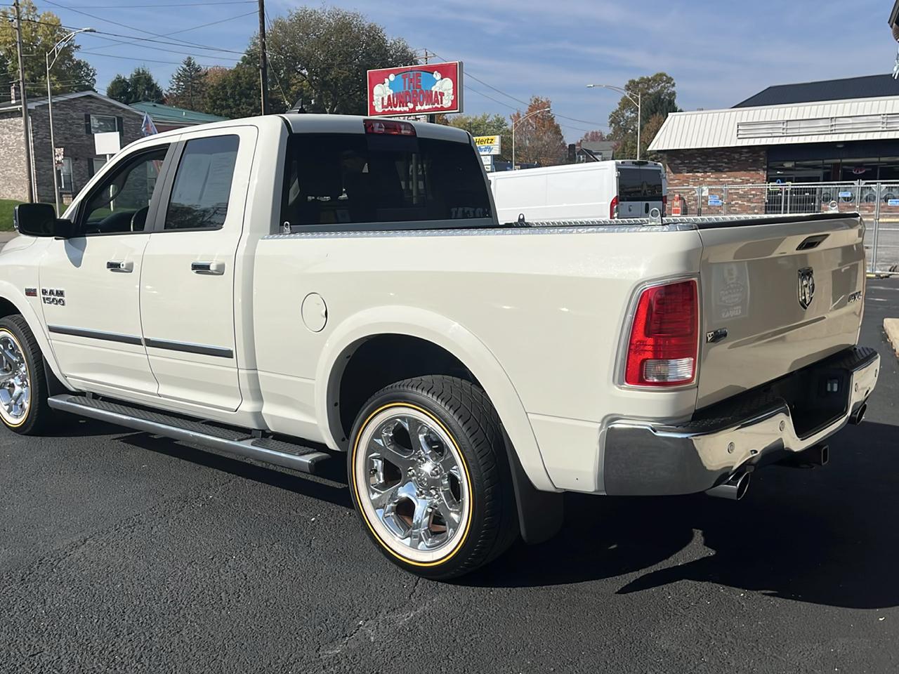 RAM 1500 Laramie Quad Cab 4WD 2018