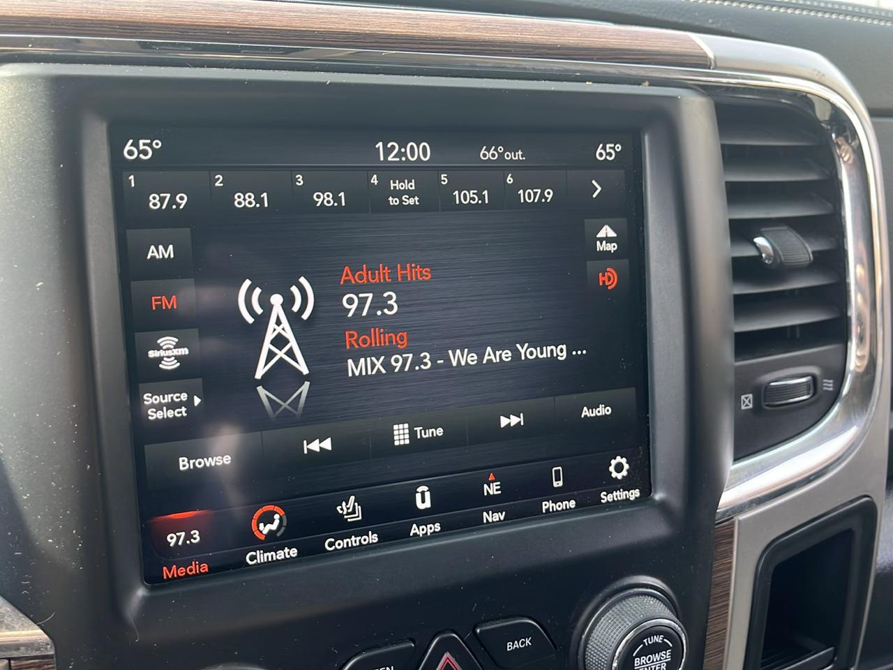 RAM 1500 Laramie Quad Cab 4WD 2018