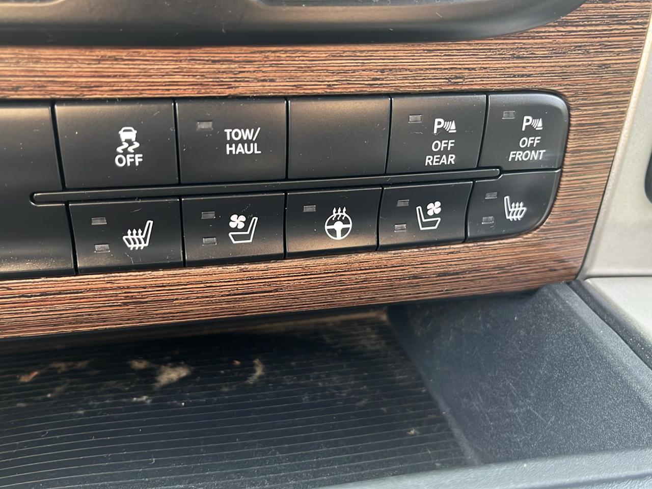 RAM 1500 Laramie Quad Cab 4WD 2018