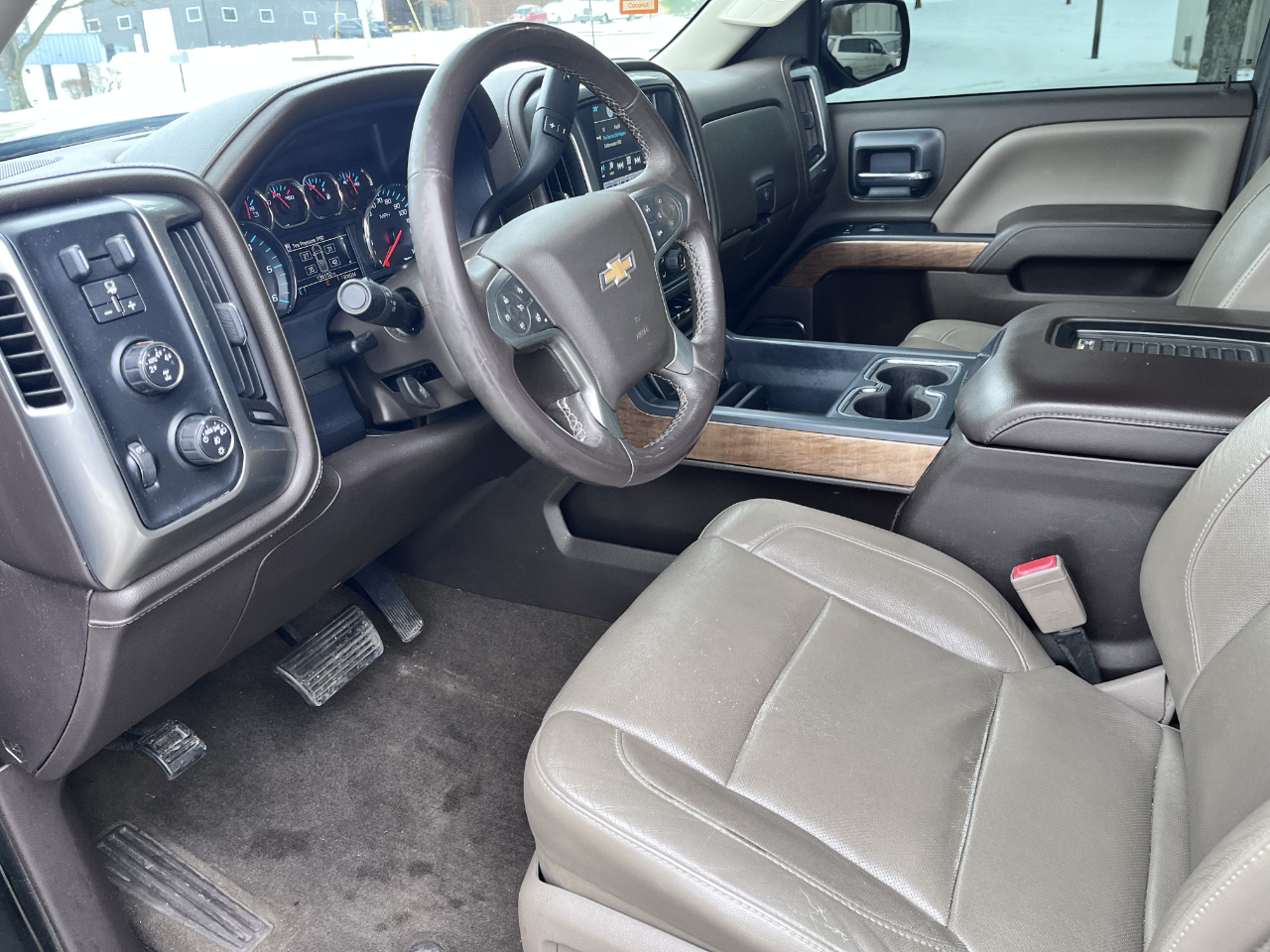 Chevrolet Silverado 1500 LTZ Double Cab Short Box 4WD 2016