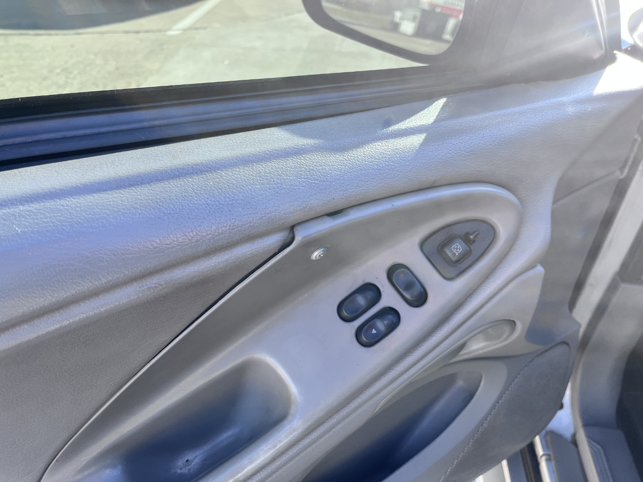 Ford Mustang GT Coupe 2000