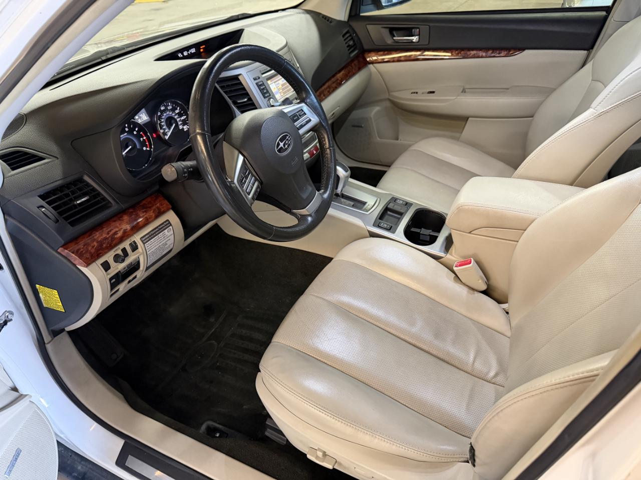 Subaru Outback 3.6R Limited 2012