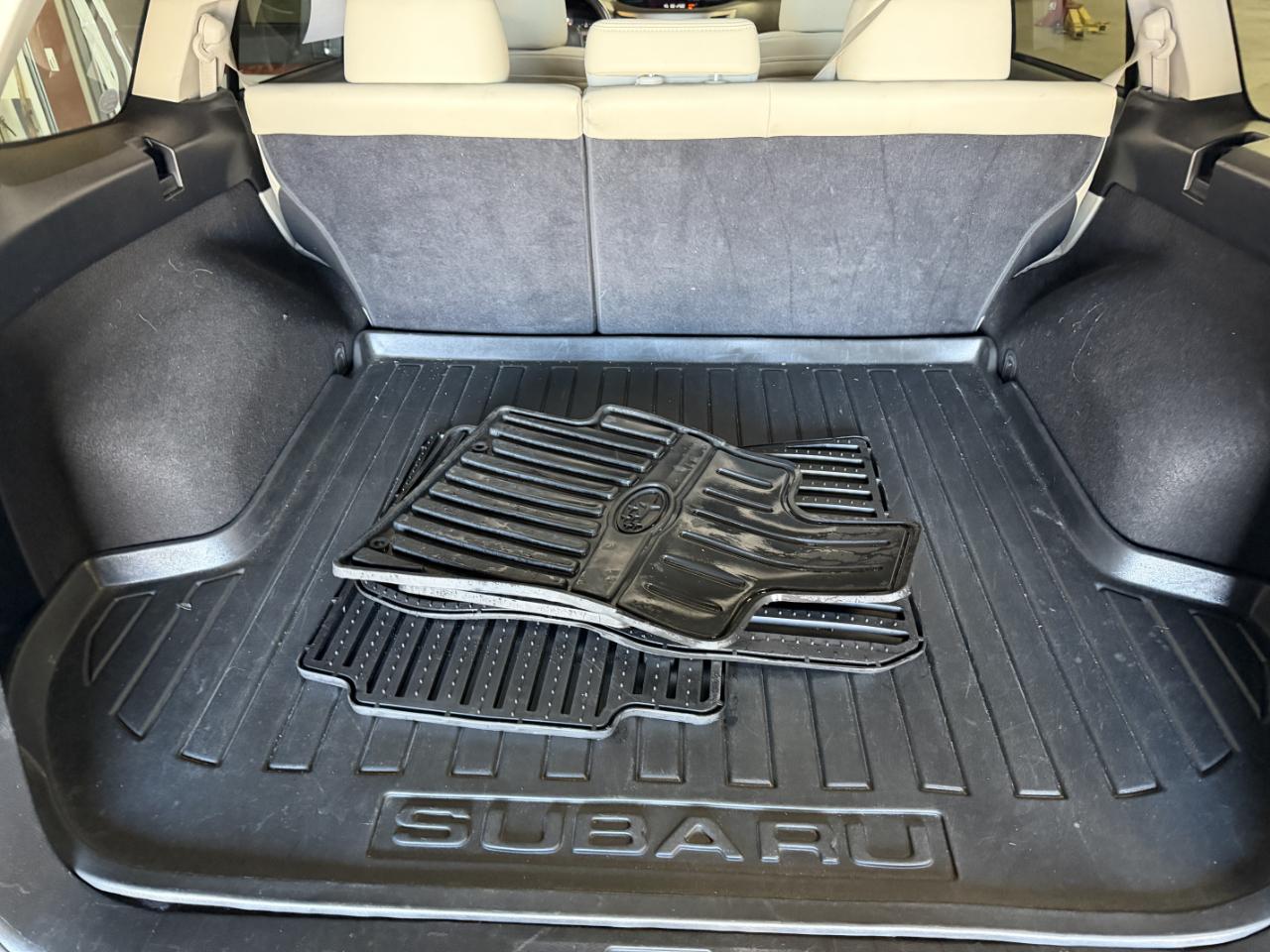 Subaru Outback 3.6R Limited 2012