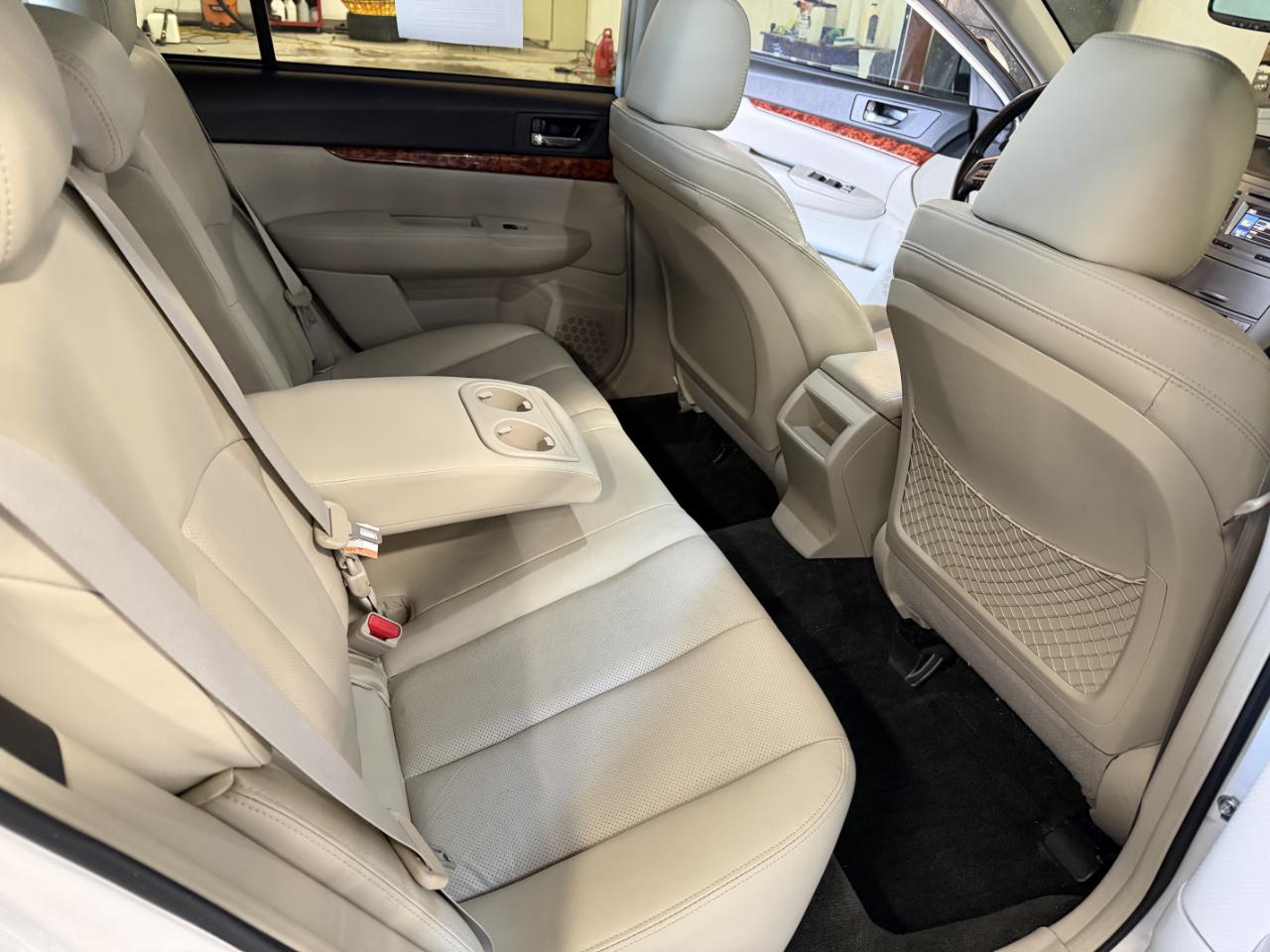 Subaru Outback 3.6R Limited 2012