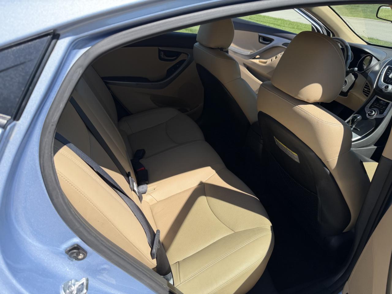 Hyundai Elantra Limited 2012