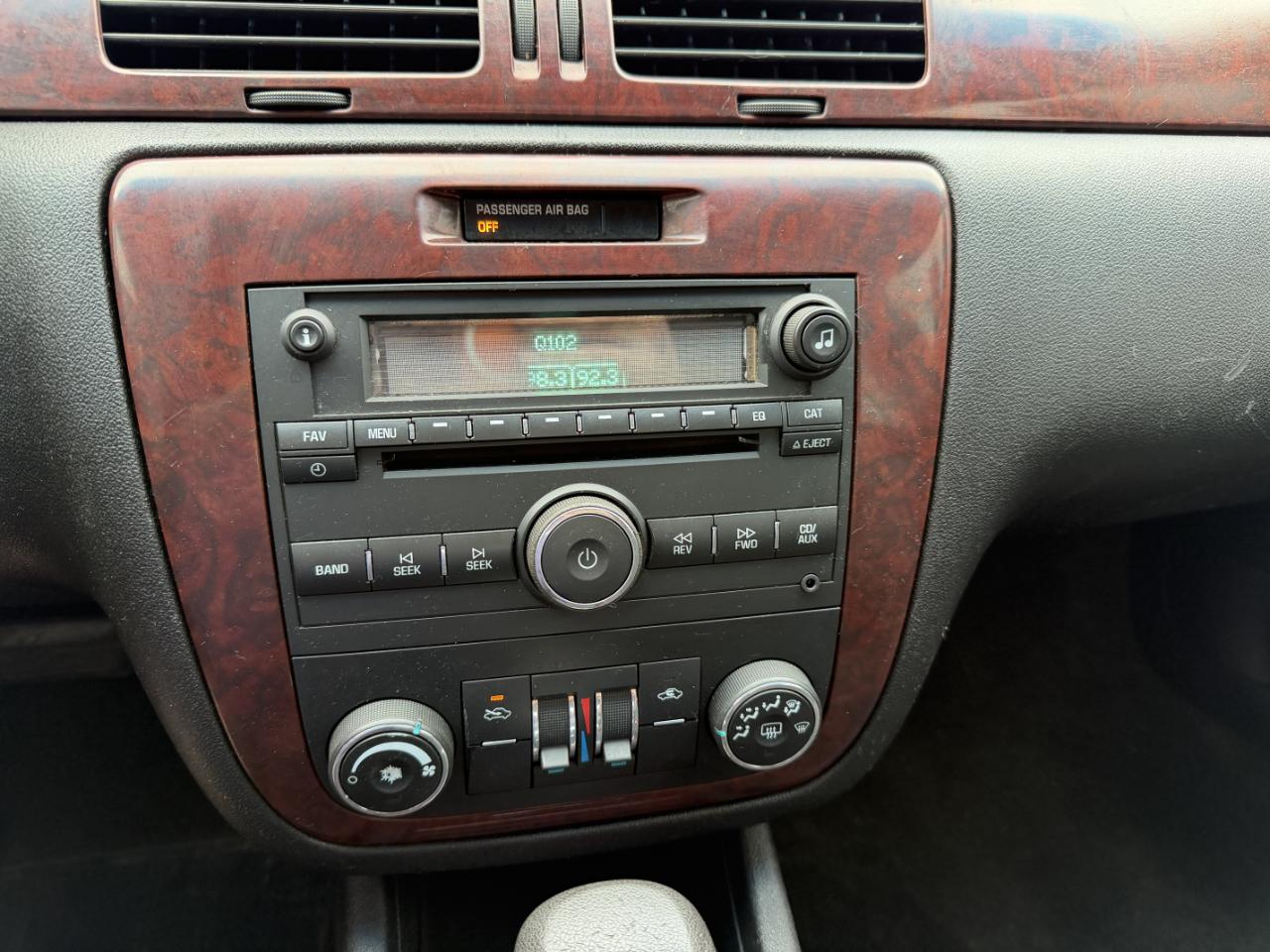 2009 Chevrolet Impala LS - Photo 16