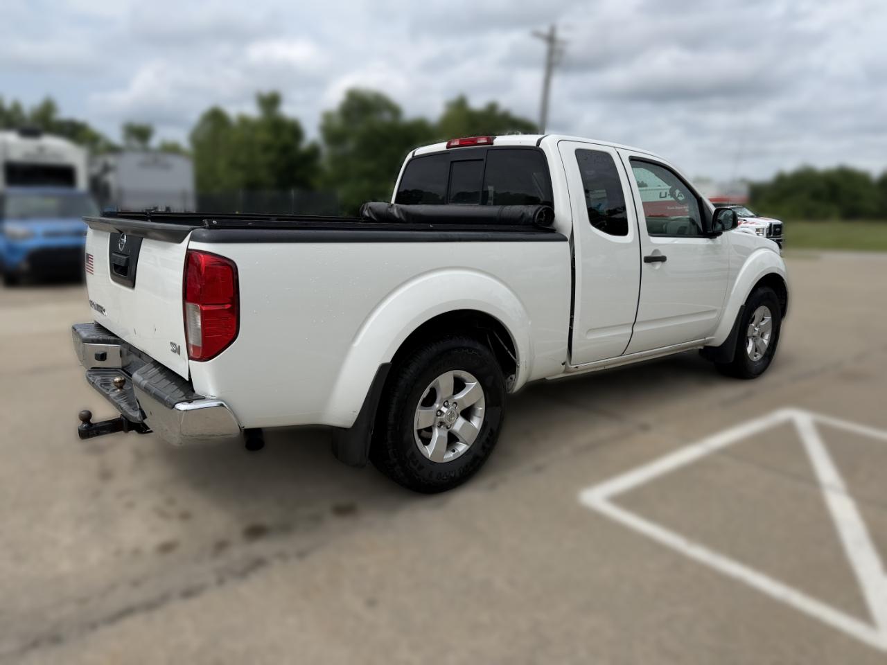 2013 Nissan Frontier SV - Photo 6
