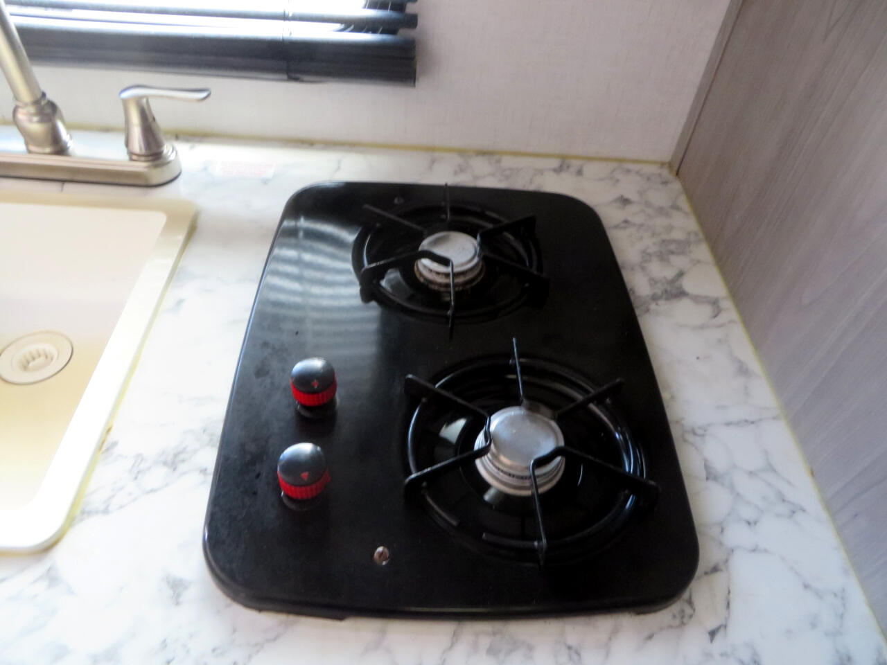 Coleman Travel Trailer  2024 Coleman Travel Trailer  2024