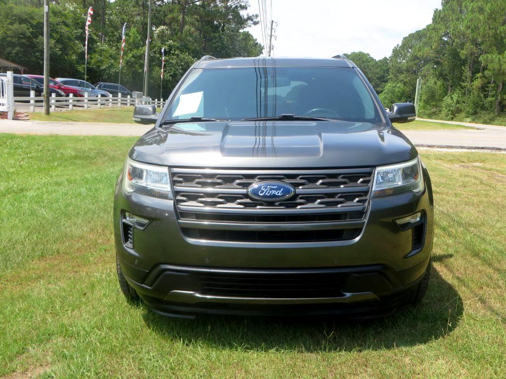 2018 Ford Explorer XLT photo 3