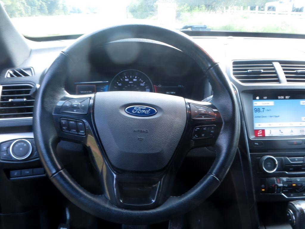 Ford Explorer  2018 Ford Explorer  2018