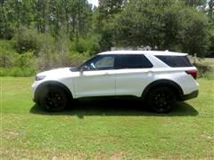 2021 Ford Explorer  2021 Ford Explorer