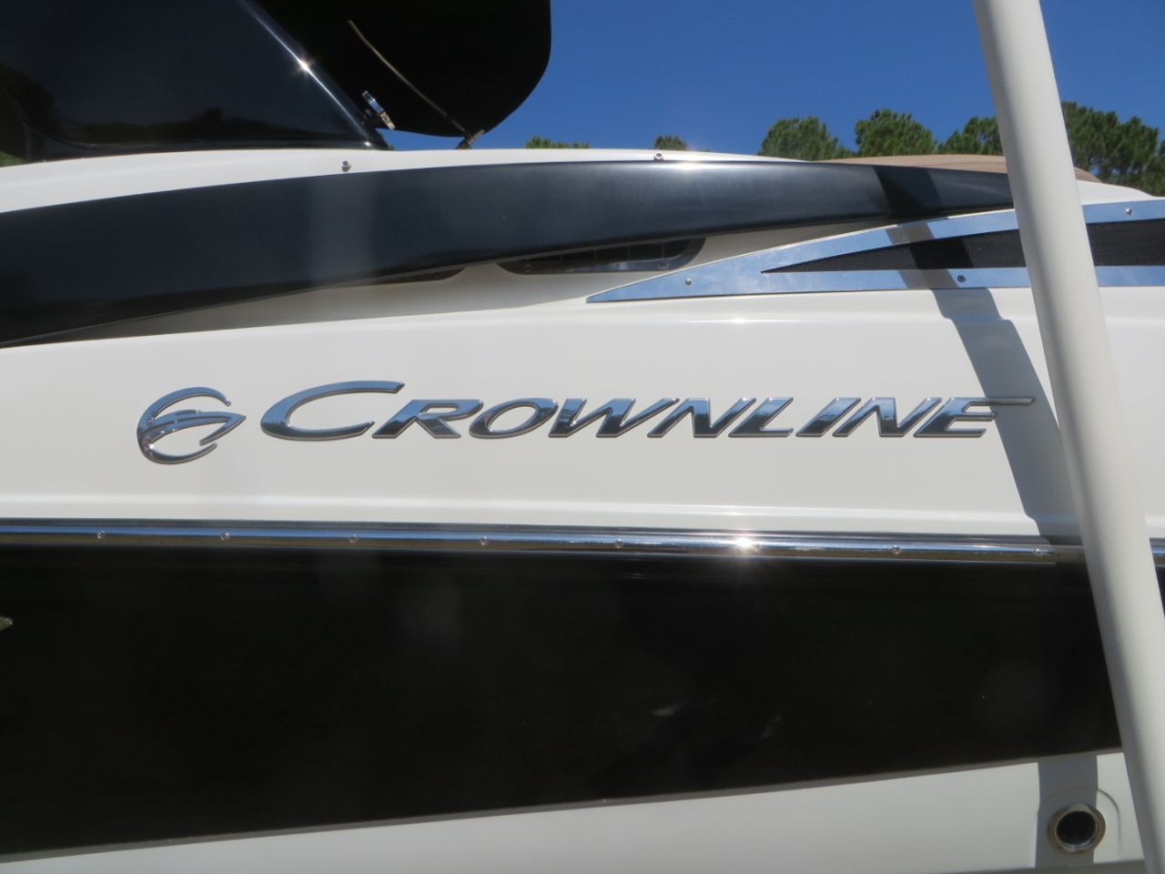 Crownline Eclipse Series  2021 Crownline Eclipse Series  2021