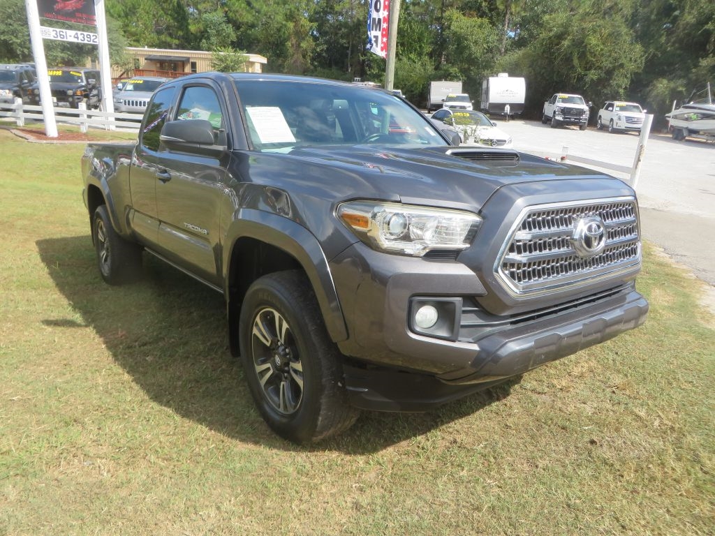 2016 Toyota Tacoma Access Cab photo 4