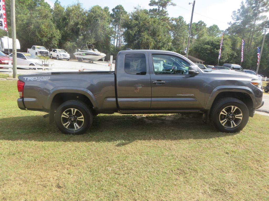 Toyota Tacoma  2016