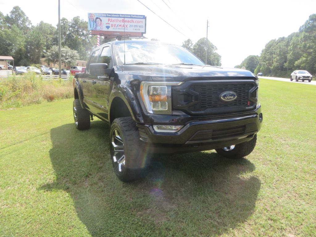 2021 Ford F-150 XLT photo 4