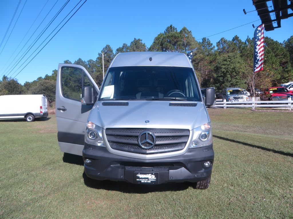 Mercedes-Benz Sprinter Passenger Vans  2015 Mercedes-Benz Sprinter Passenger Vans  2015
