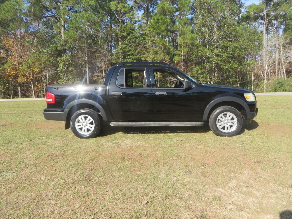 Ford Explorer Sport Trac XLT 2010