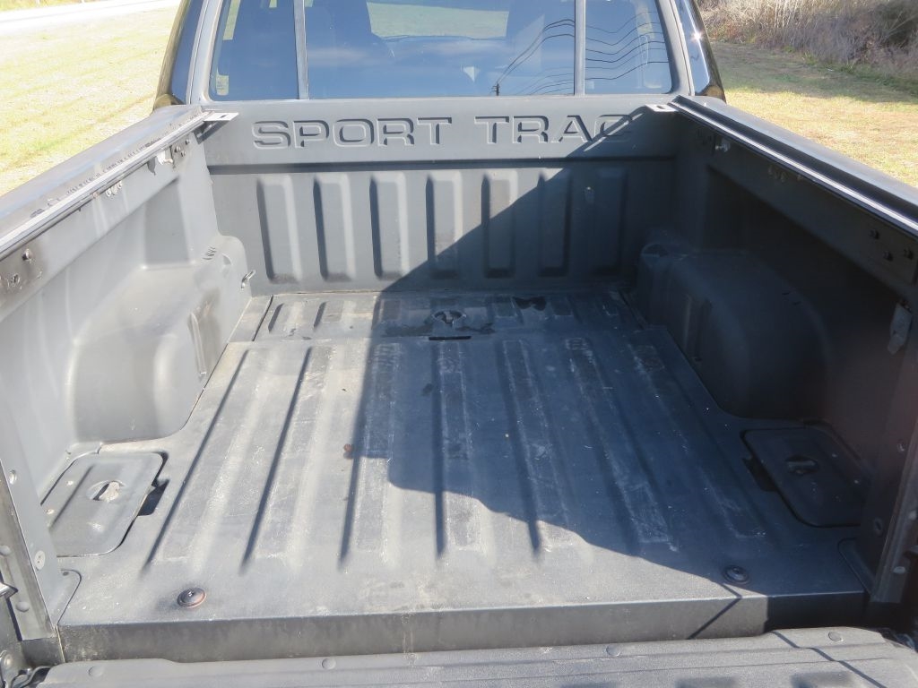 Ford Explorer Sport Trac XLT 2010