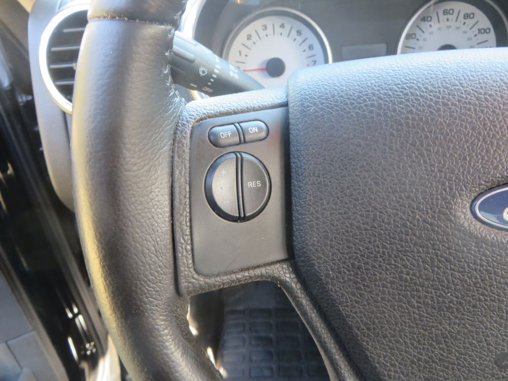 Ford Explorer Sport Trac XLT 2010