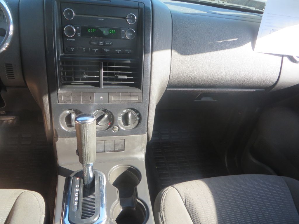 Ford Explorer Sport Trac XLT 2010