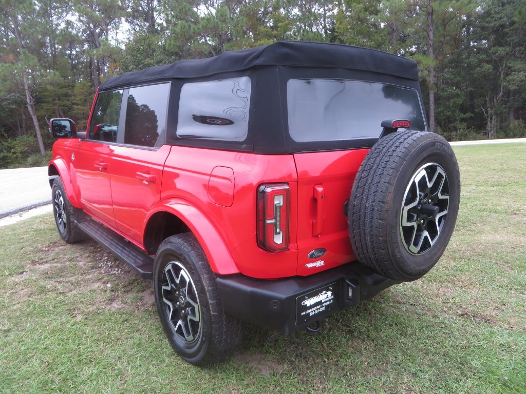 Ford Bronco  2022 Ford Bronco  2022