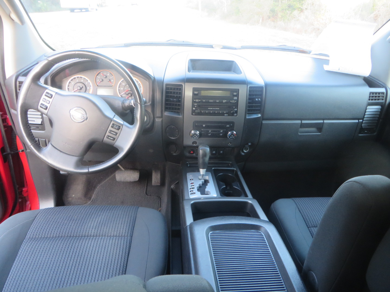 Nissan Titan SV 2011