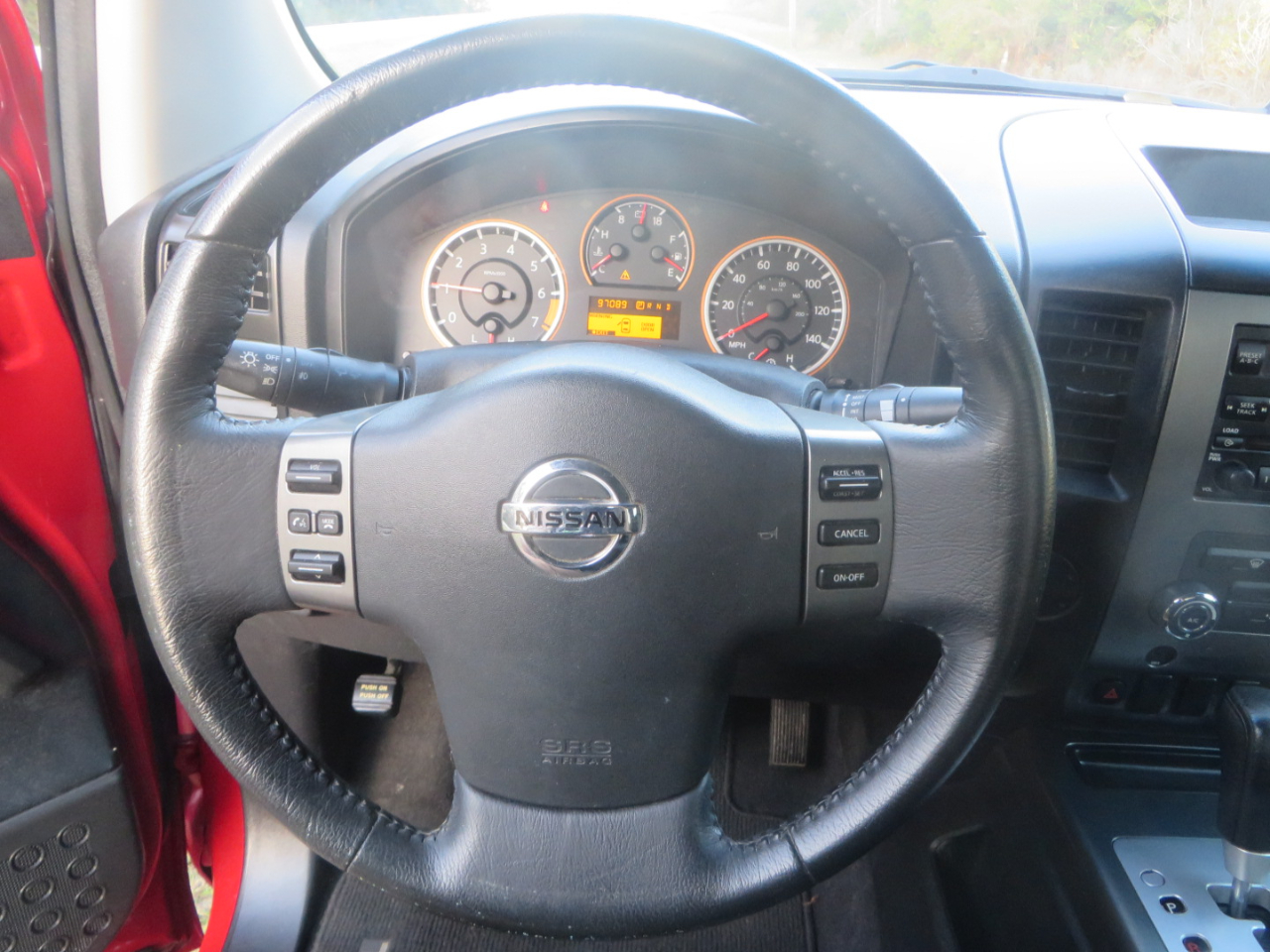 Nissan Titan SV 2011