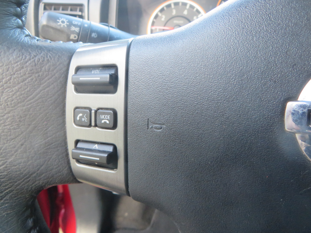 Nissan Titan SV 2011