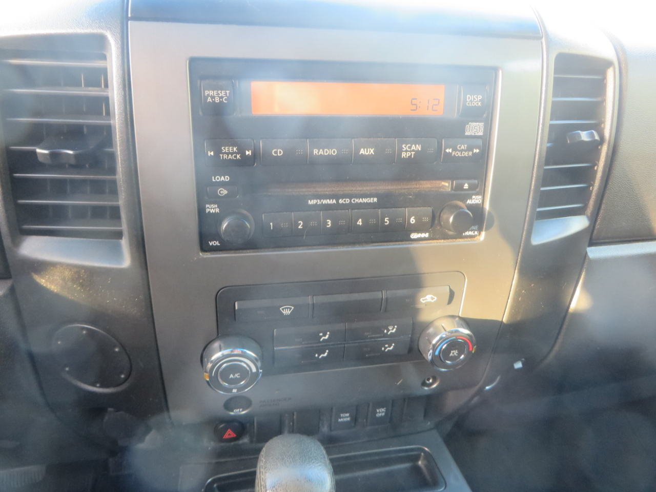 Nissan Titan SV 2011