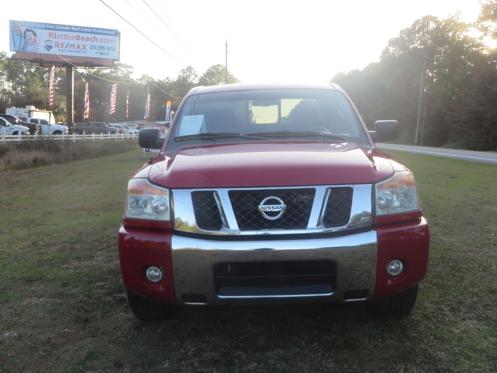 Nissan Titan  2011