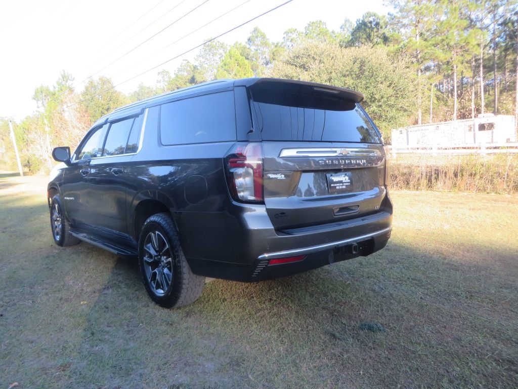 Chevrolet Suburban  2021