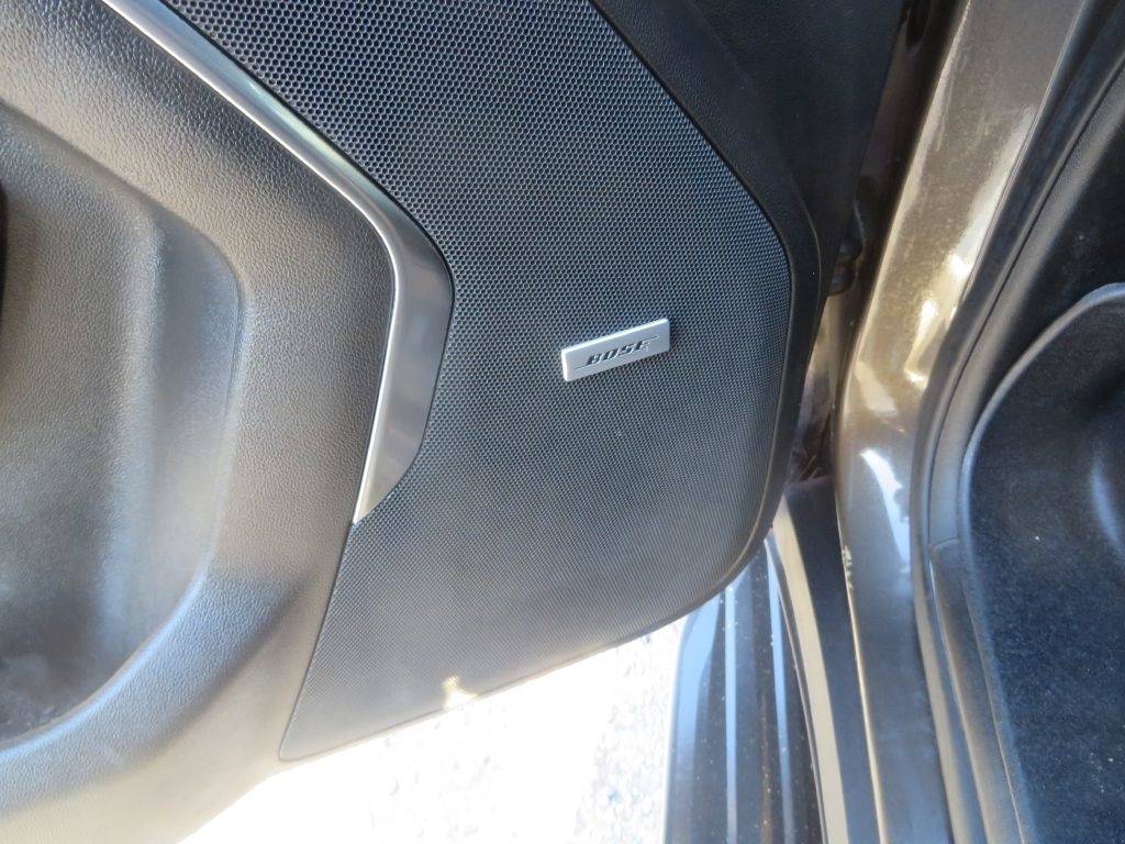 Chevrolet Suburban  2021