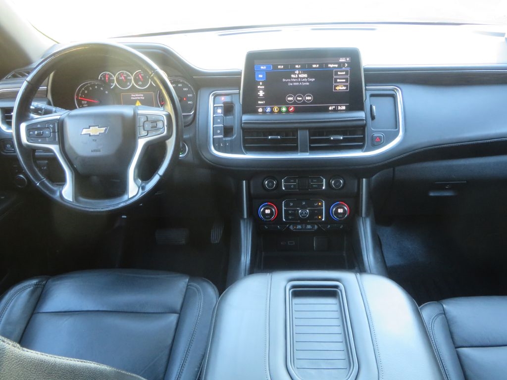 Chevrolet Suburban  2021