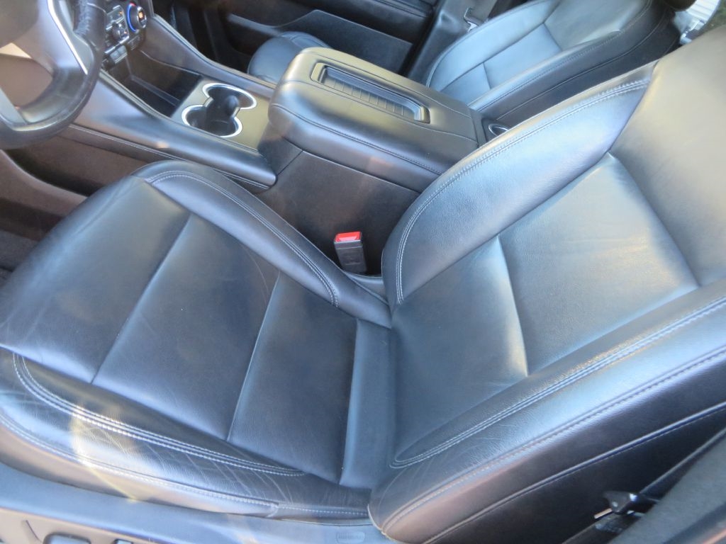 Chevrolet Suburban  2021